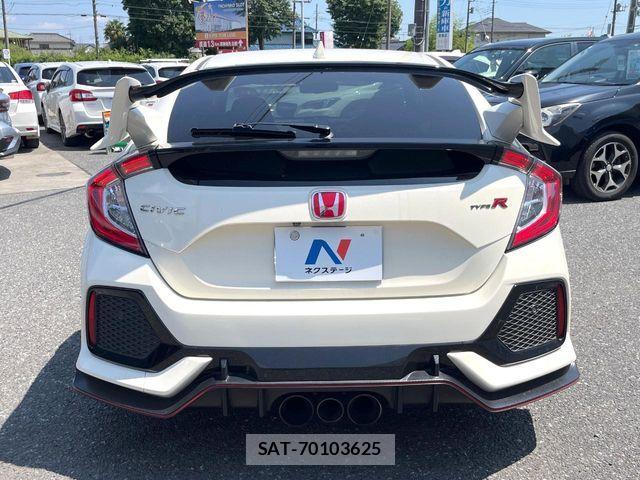 Honda CIVIC 2018-02 8098504-14
