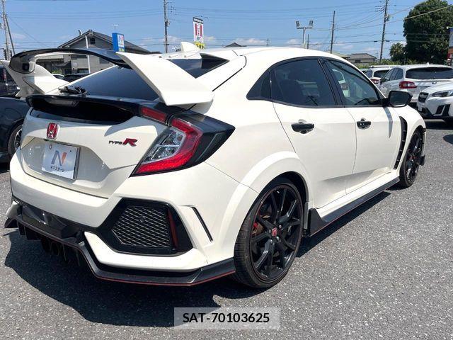 Honda CIVIC 2018-02 8098504-16