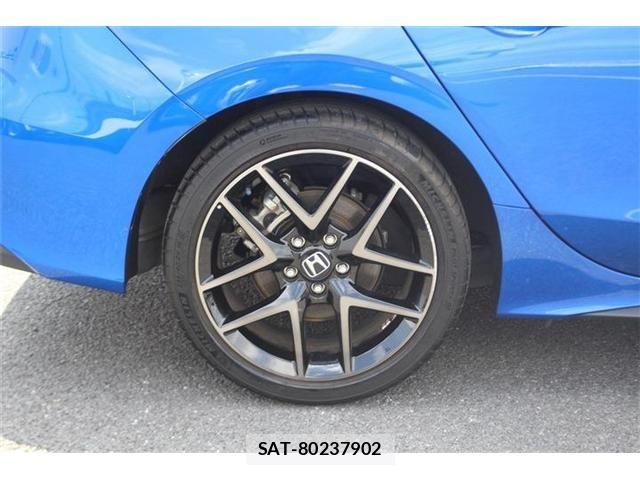 Honda CIVIC 2023-07 8098507-16