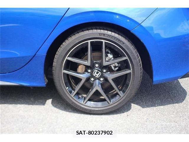 Honda CIVIC 2023-07 8098507-17