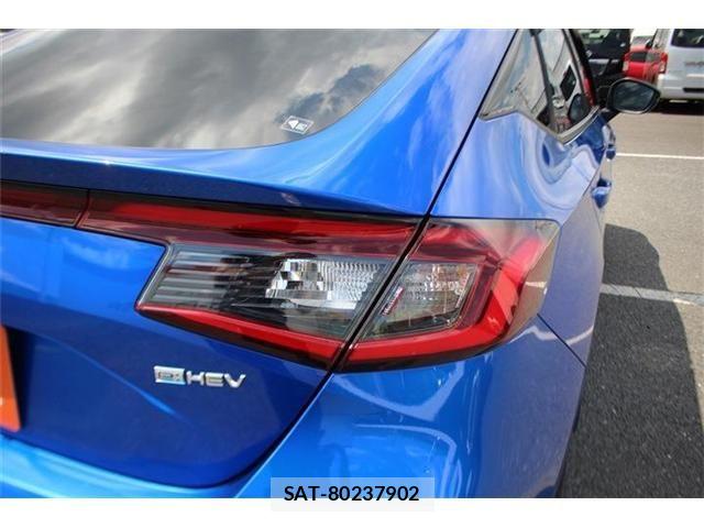 Honda CIVIC 2023-07 8098507-26