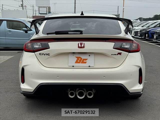 Honda CIVIC 2024-12 8098503-13