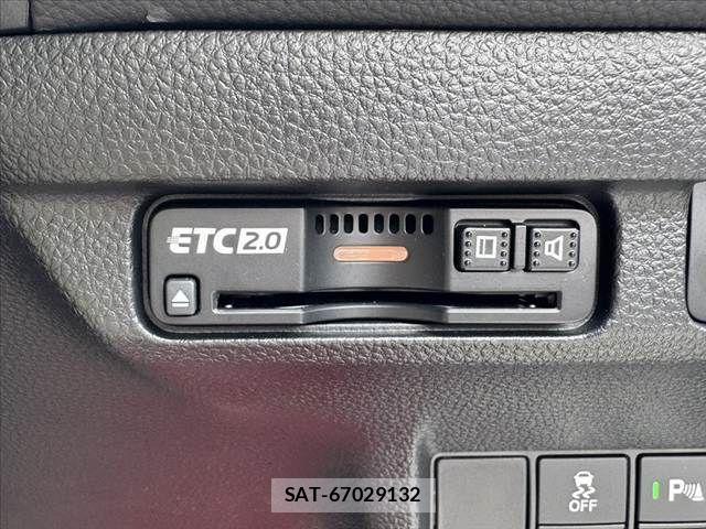 Honda CIVIC 2024-12 8098503-25