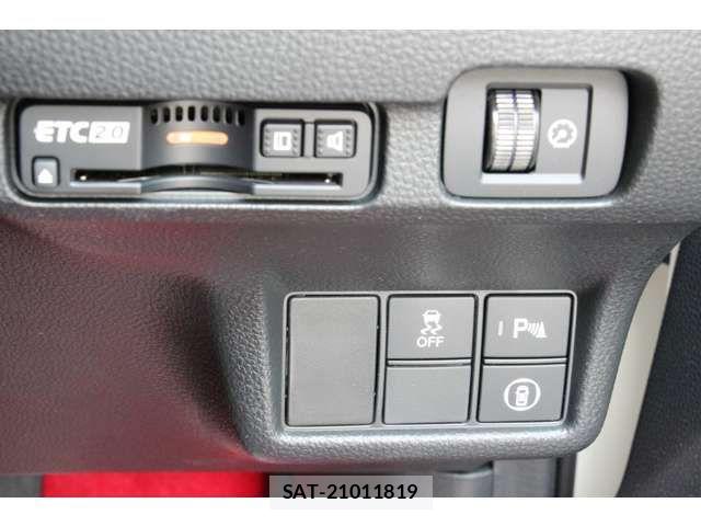 Honda CIVIC 2024-11 8098502-18