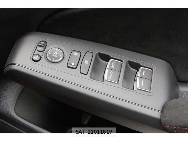 Honda CIVIC 2024-11 8098502-19