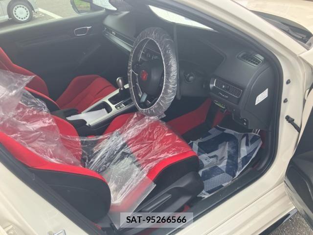 Honda CIVIC 2023-10 8098497-9