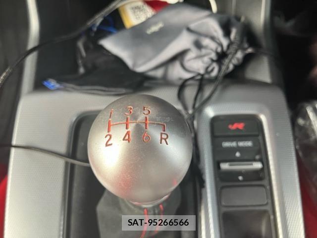 Honda CIVIC 2023-10 8098497-25