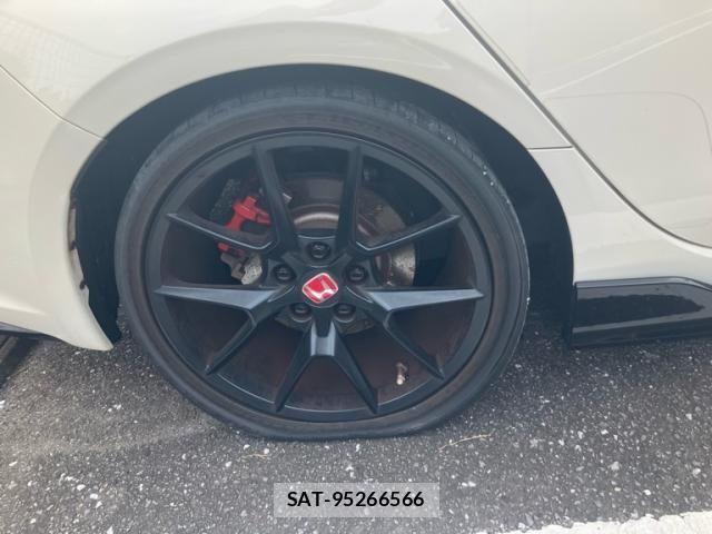 Honda CIVIC 2023-10 8098497-6
