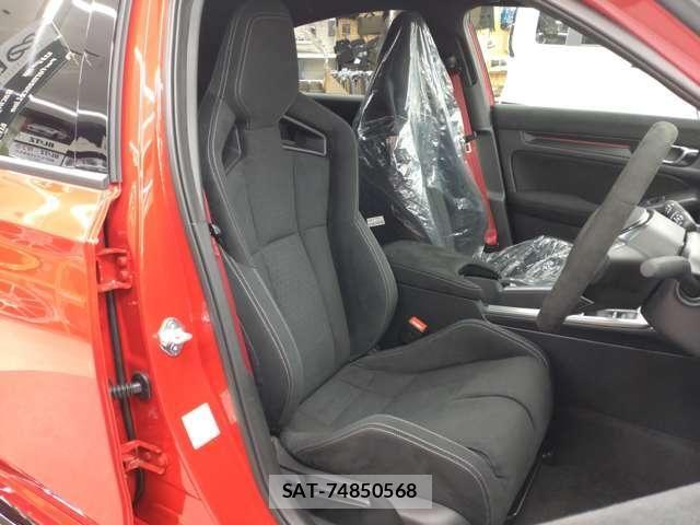 Honda CIVIC 2026-04 8098498-3