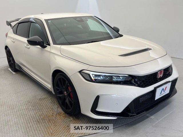 Honda CIVIC 2025-05 8129377-15