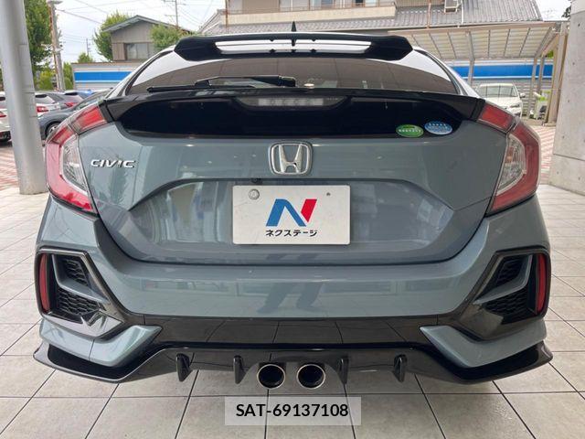 Honda CIVIC 2020-07 8129385-15
