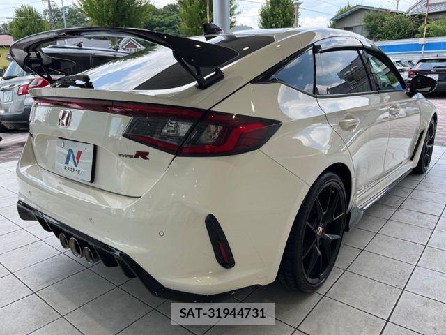 Honda CIVIC 2025-01 8129380-16