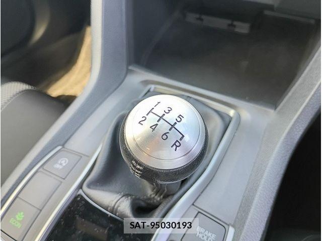 Honda CIVIC 2020-05 8129394-16