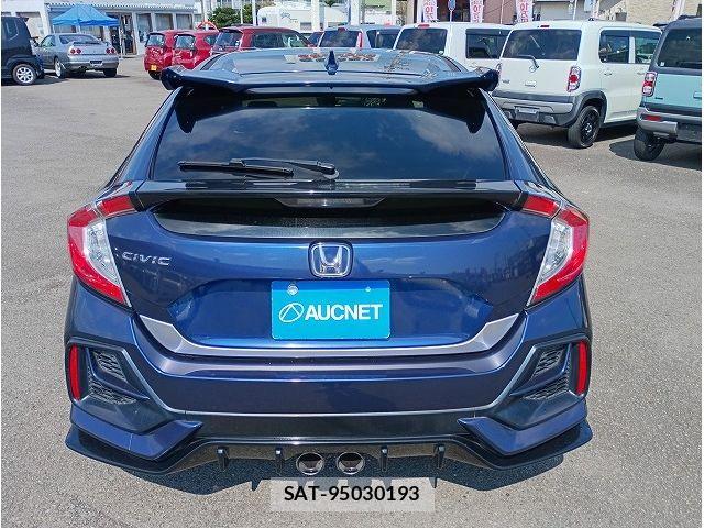 Honda CIVIC 2020-05 8129394-6