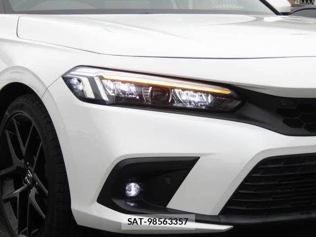 Honda CIVIC 2022-09 8129381-15