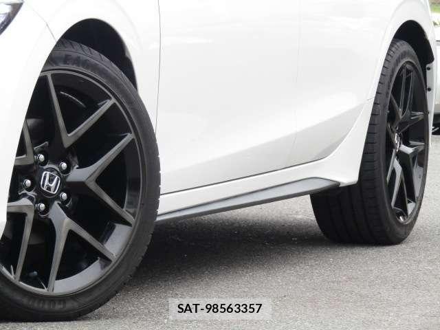 Honda CIVIC 2022-09 8129381-16