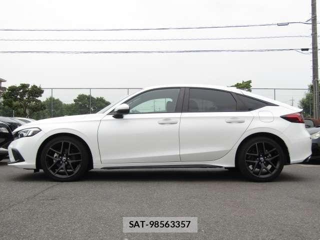 Honda CIVIC 2022-09 8129381-24