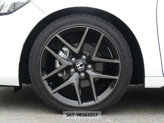 Honda CIVIC 2022-09 8129381-25