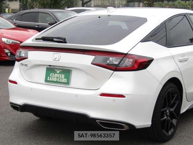 Honda CIVIC 2022-09 8129381-27