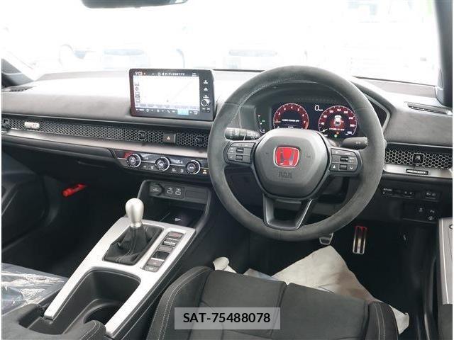Honda CIVIC 2026-06 8129379-1