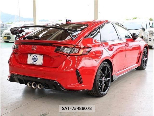 Honda CIVIC 2026-06 8129379-7
