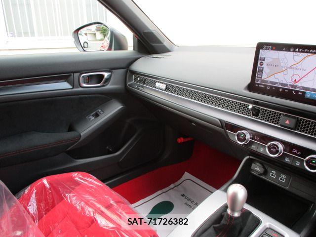 Honda CIVIC 2026-01 8145590-16