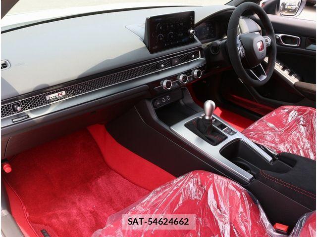 Honda CIVIC 2025-12 8158155-17