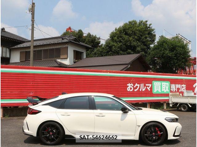 Honda CIVIC 2025-12 8158155-25