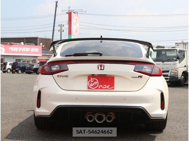 Honda CIVIC 2025-12 8158155-26