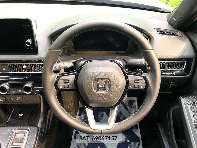 Honda CIVIC 2025-11 8206860-10