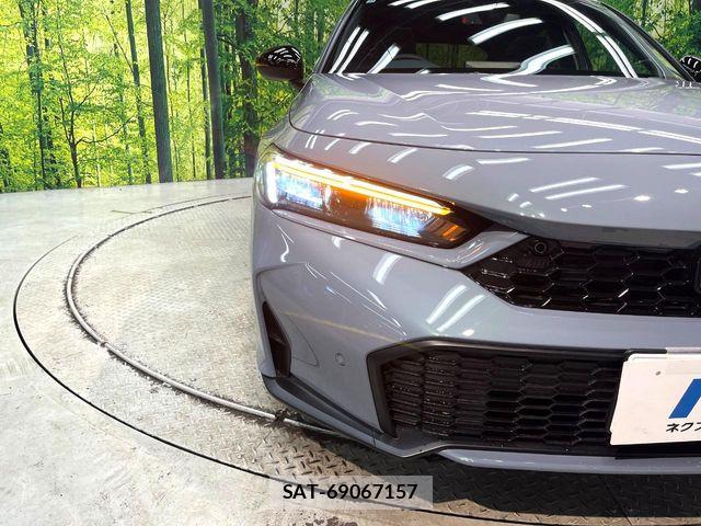 Honda CIVIC 2025-11 8206860-11