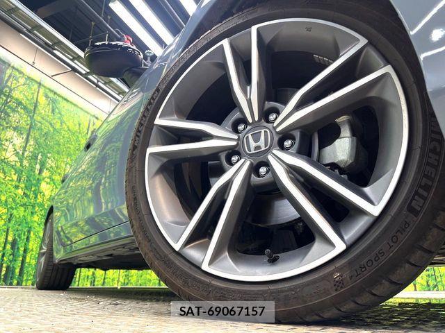 Honda CIVIC 2025-11 8206860-12