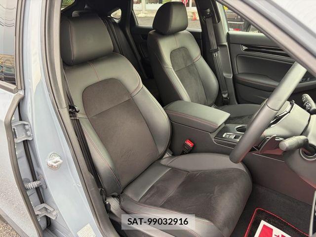 Honda CIVIC 2023-06 8206865-13