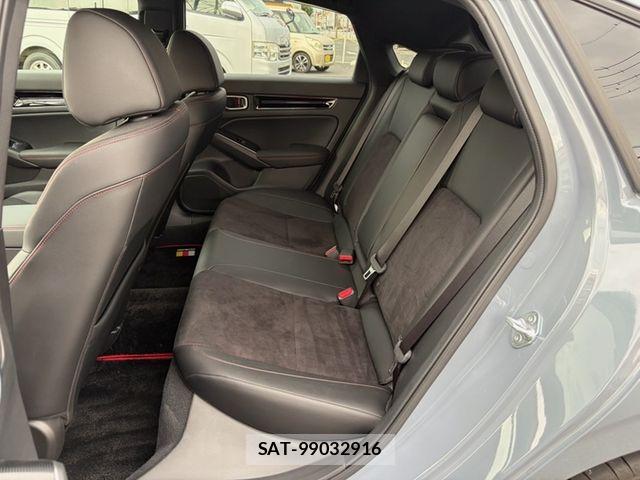 Honda CIVIC 2023-06 8206865-18