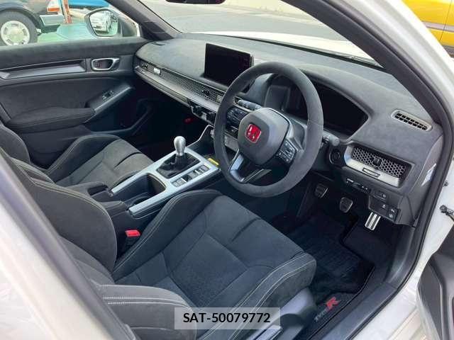 Honda CIVIC 2025-10 8206853-7