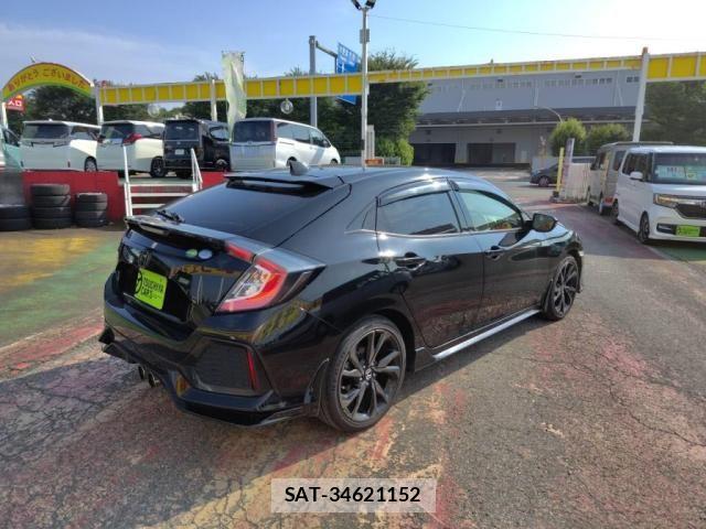 Honda CIVIC 2017-11 8206875-10