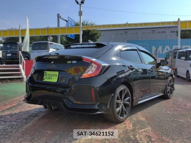 Honda CIVIC 2017-11 8206875-1