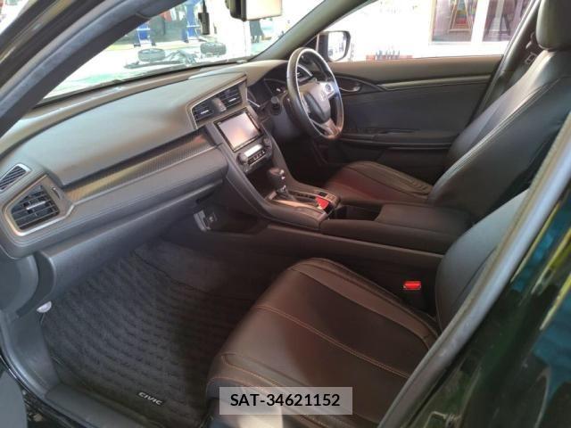 Honda CIVIC 2017-11 8206875-21
