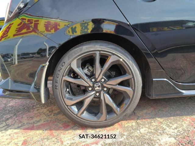Honda CIVIC 2017-11 8206875-26