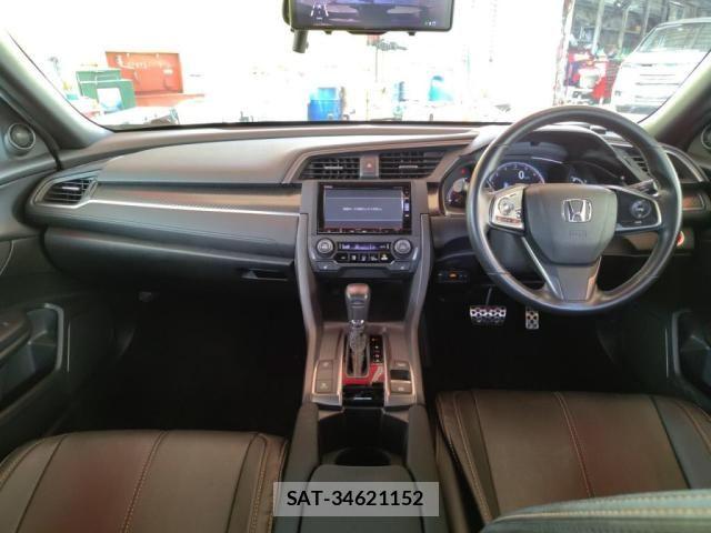Honda CIVIC 2017-11 8206875-2