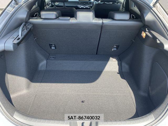 Honda CIVIC 2024-04 8206872-14