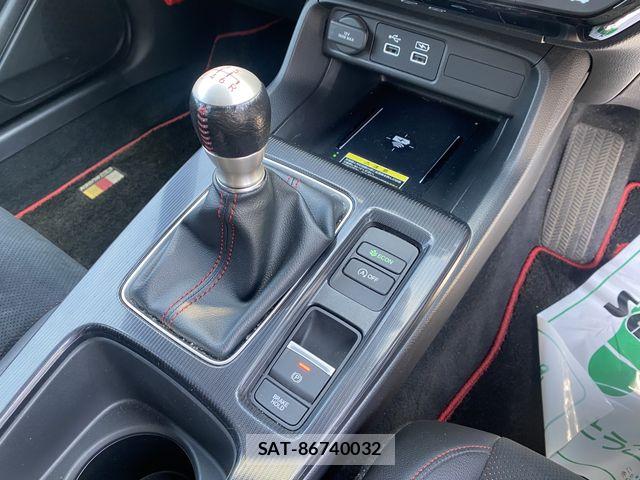 Honda CIVIC 2024-04 8206872-18
