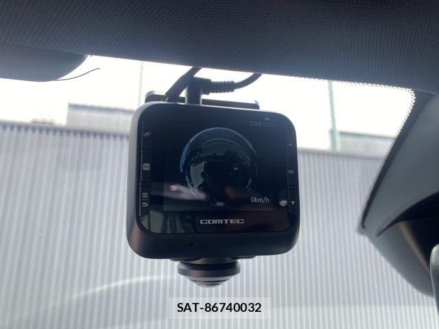 Honda CIVIC 2024-04 8206872-22