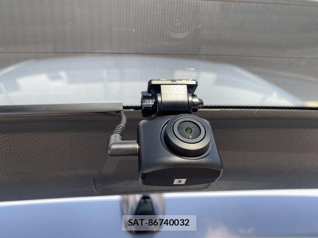 Honda CIVIC 2024-04 8206872-23