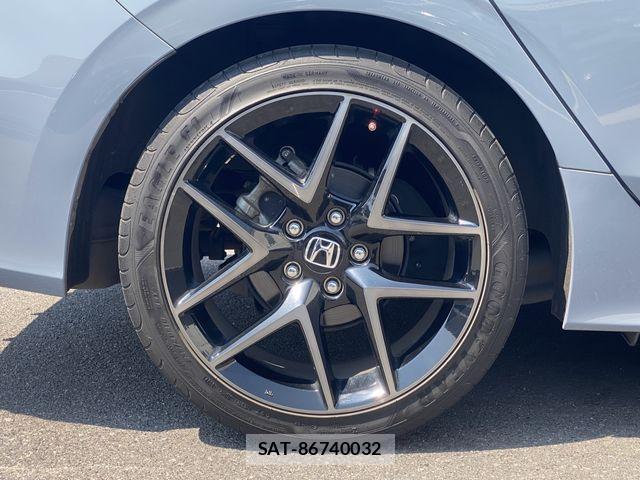 Honda CIVIC 2024-04 8206872-27