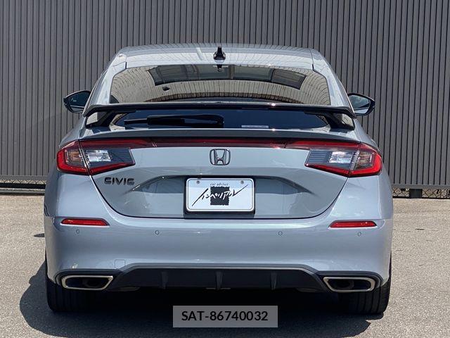 Honda CIVIC 2024-04 8206872-4