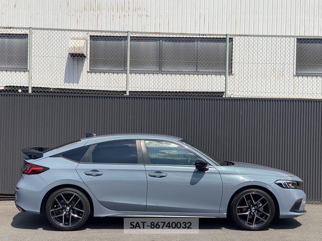 Honda CIVIC 2024-04 8206872-7