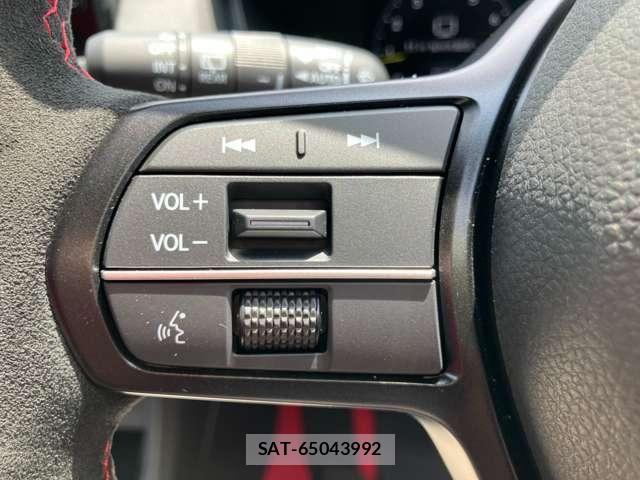 Honda CIVIC 2024-10 8206855-12