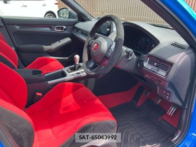 Honda CIVIC 2024-10 8206855-27