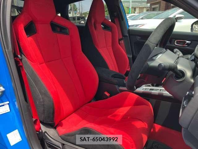 Honda CIVIC 2024-10 8206855-28